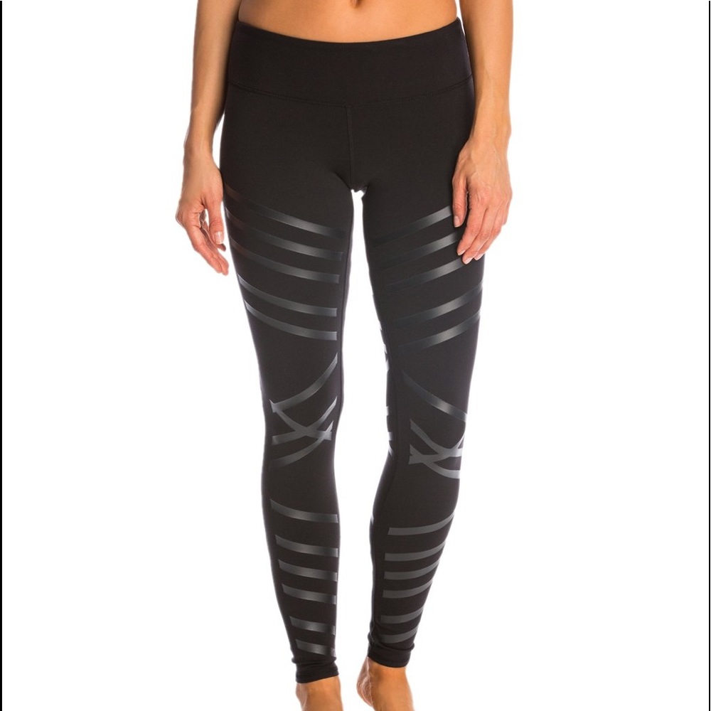 ALO Yoga Black Leggings with matte Stripes